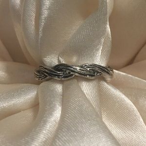 ❤️ 2 for $10 PRICE DROP 
Twisted Vine adjustable toe ring
